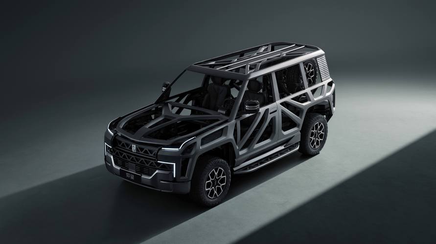 深圳242仰望U8硬派越野的科技魅力，国能汽车对传统燃油车市场的冲击